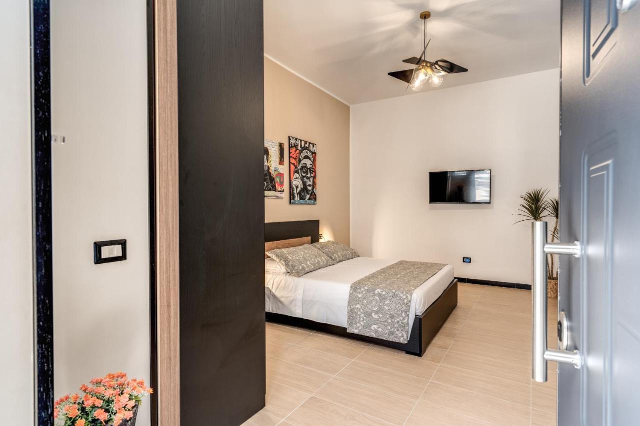 The Quarters Naples Apartments Экстерьер фото