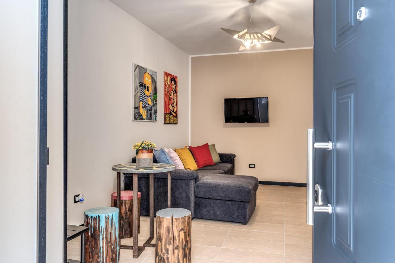The Quarters Naples Apartments Экстерьер фото