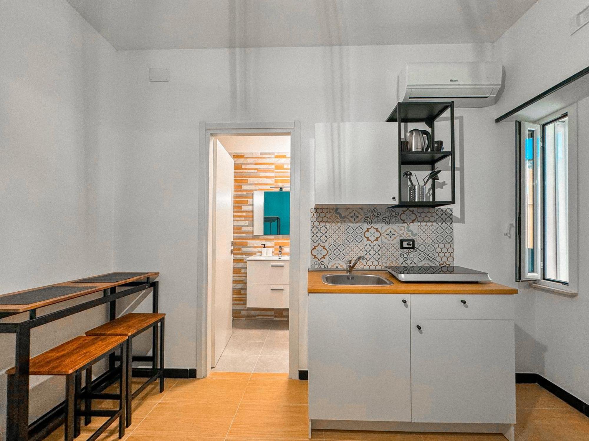 The Quarters Naples Apartments Экстерьер фото