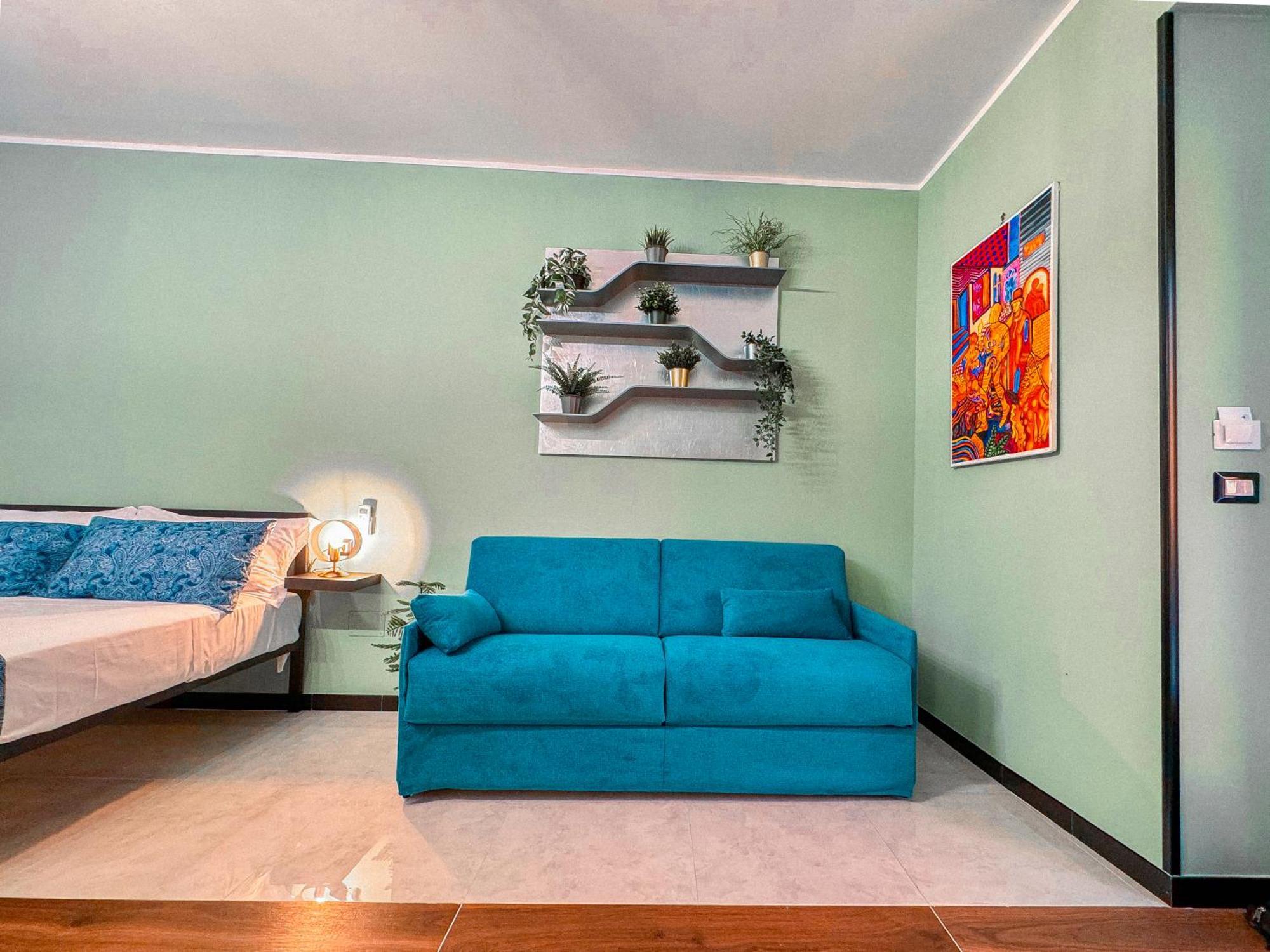The Quarters Naples Apartments Экстерьер фото