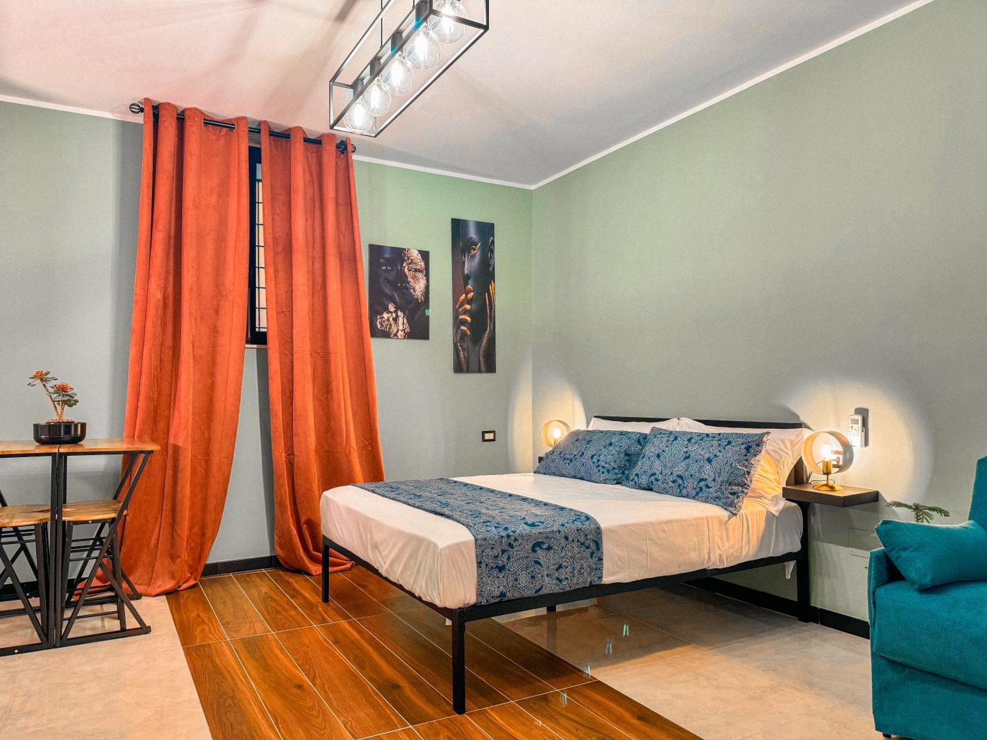 The Quarters Naples Apartments Экстерьер фото